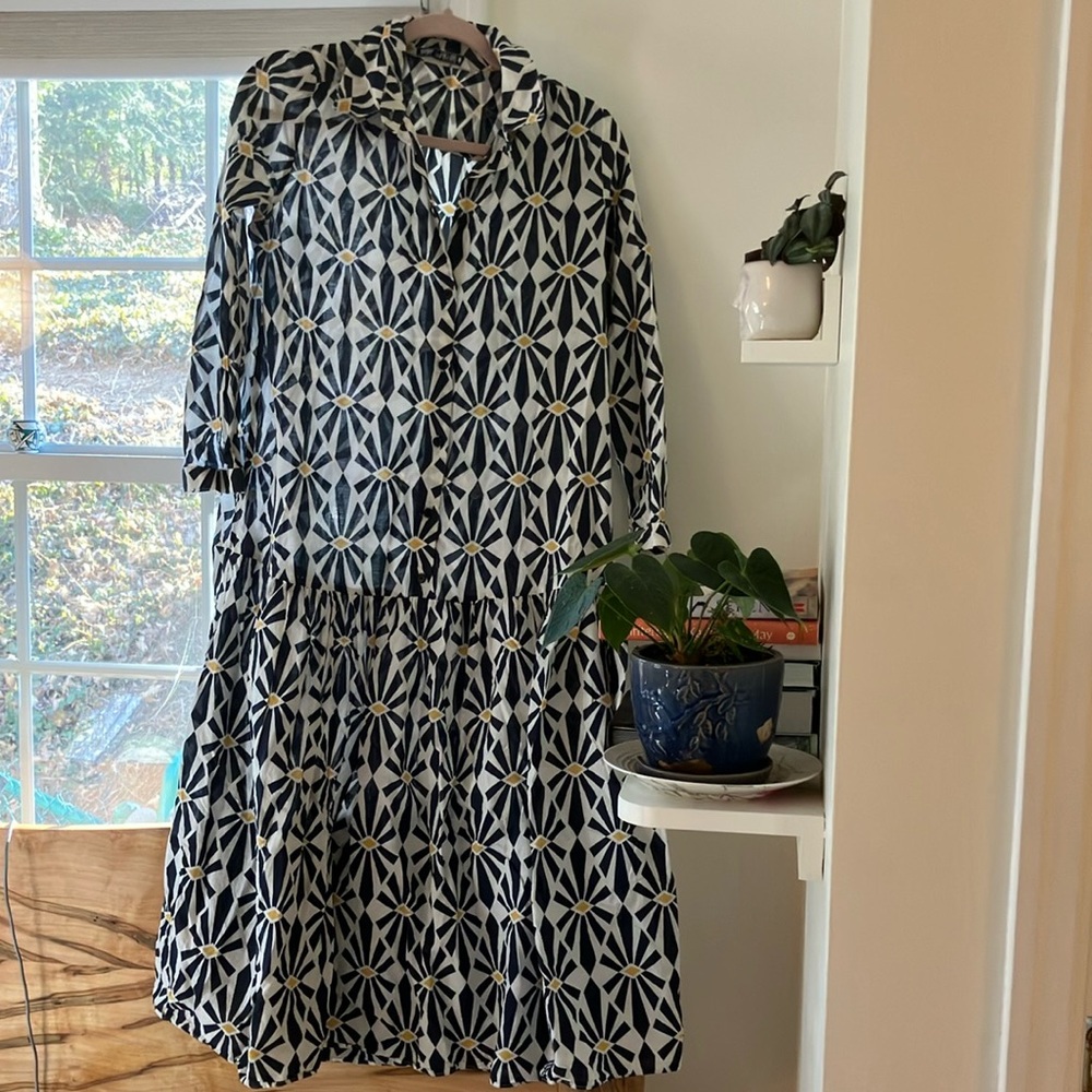 Lightweight maternity and nursing dress
